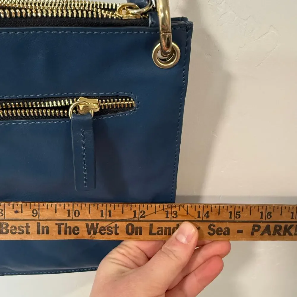 Clever Carriage Company Women's Crossbody Bag Purse‎ Leather Blue